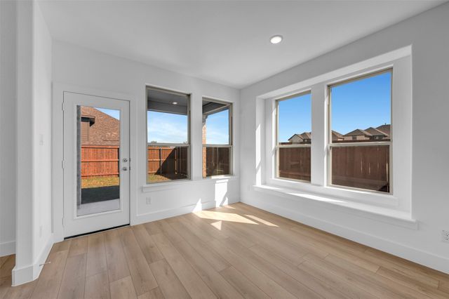 5040 Ressina Drive, Aubrey, TX 76227