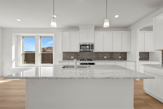 5040 Ressina Drive, Aubrey, TX 76227