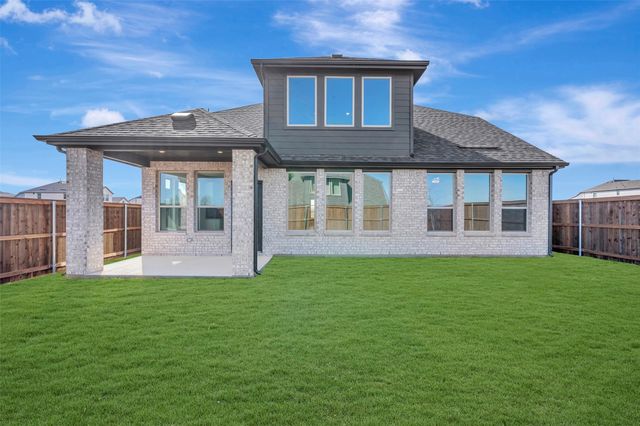 5040 Ressina Drive, Aubrey, TX 76227