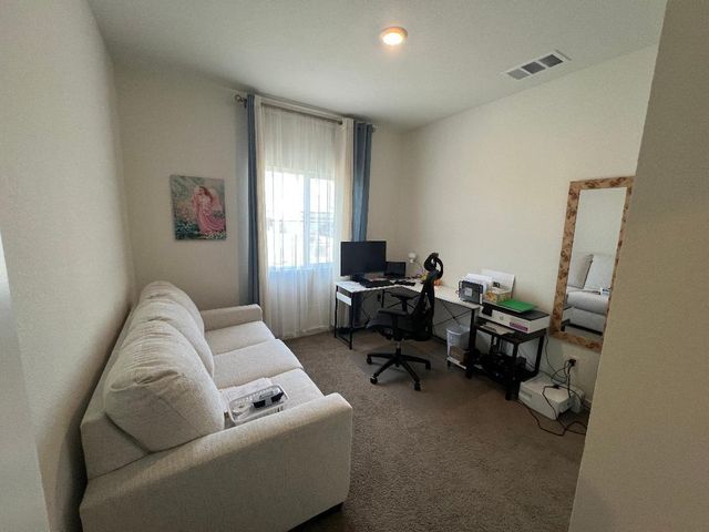 4910 Starfruit Ct, Roseville, CA 95747