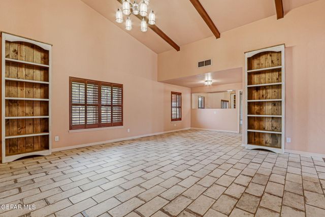 5821 Vista Corona Court, El Paso, TX 79912
