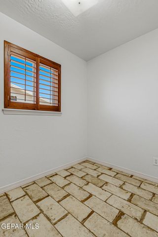 5821 Vista Corona Court, El Paso, TX 79912