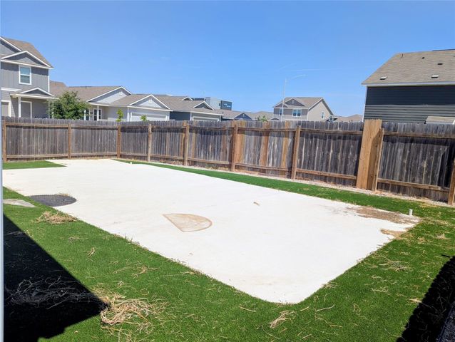 1112 Minnow LN, Bastrop, TX 78602