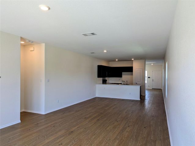 1112 Minnow LN, Bastrop, TX 78602