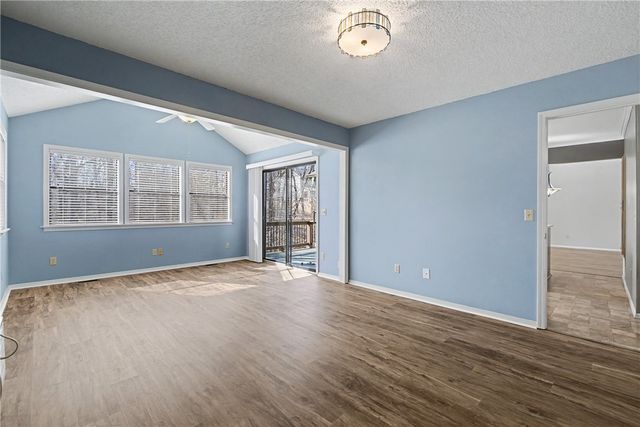 6 Lerwick Lane, Bella Vista, AR 72715