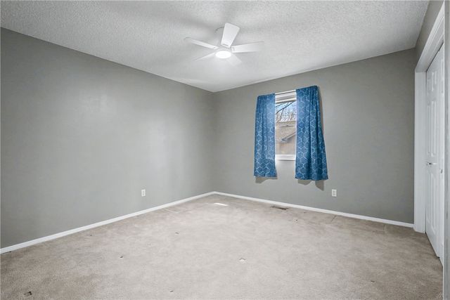 6 Lerwick Lane, Bella Vista, AR 72715