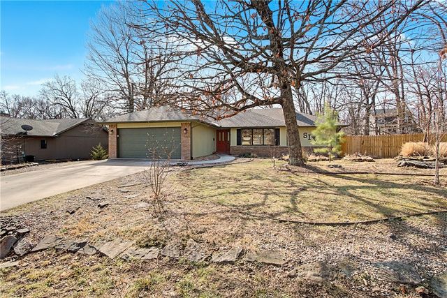 6 Lerwick Lane, Bella Vista, AR 72715