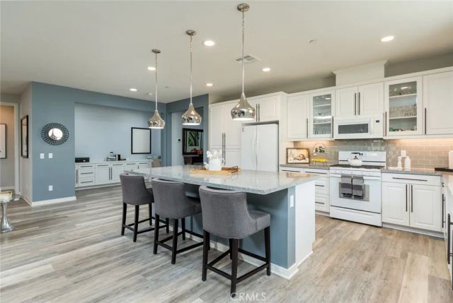 45124 42nd West, Lancaster, CA 93536