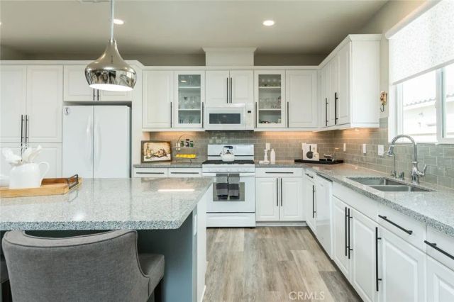 45124 42nd West, Lancaster, CA 93536