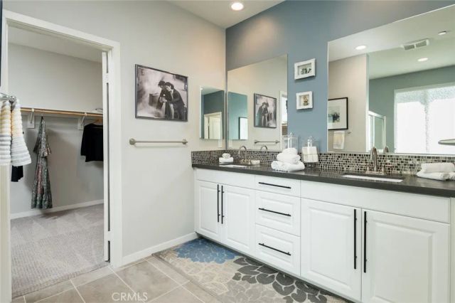 45124 42nd West, Lancaster, CA 93536