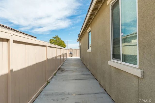 45124 42nd West, Lancaster, CA 93536