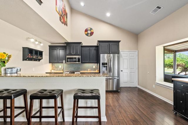 455 Vz County Road 2808, Mabank, TX 75147