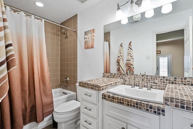 455 Vz County Road 2808, Mabank, TX 75147