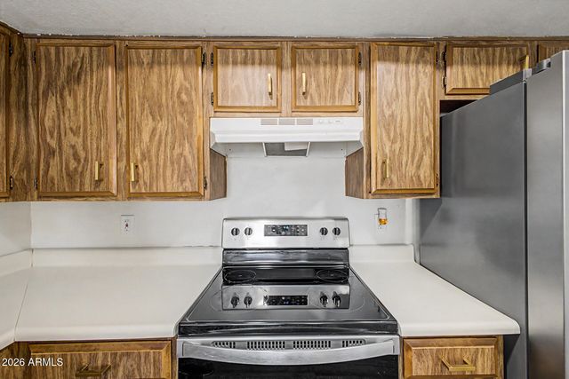 1342 W EMERALD Avenue 418, Mesa, AZ 85202