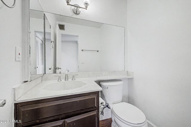 1342 W EMERALD Avenue 418, Mesa, AZ 85202