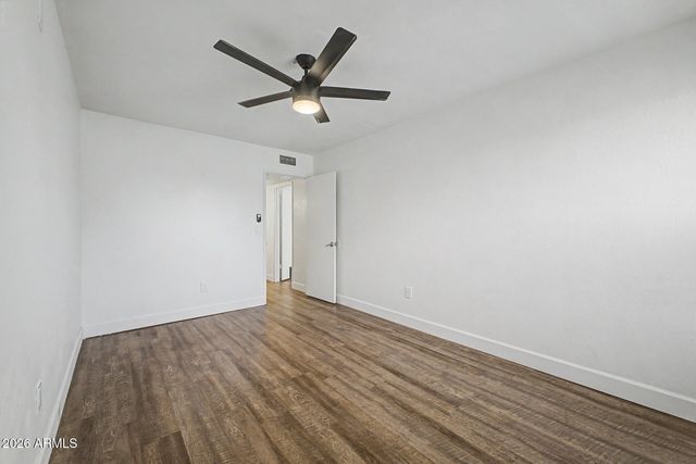 1342 W EMERALD Avenue 418, Mesa, AZ 85202