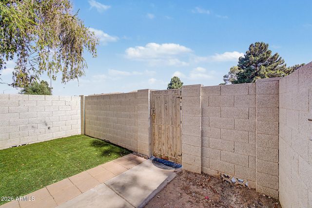 1342 W EMERALD Avenue 418, Mesa, AZ 85202