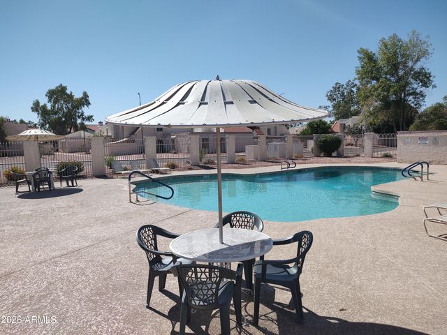 1342 W EMERALD Avenue 418, Mesa, AZ 85202