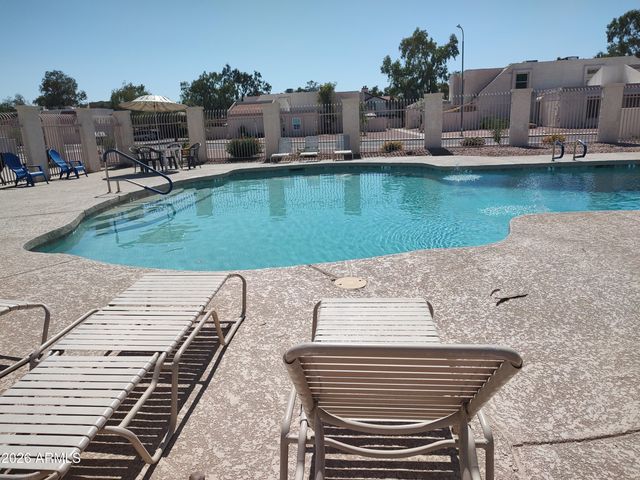 1342 W EMERALD Avenue 418, Mesa, AZ 85202