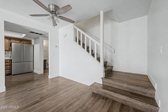 1342 W EMERALD Avenue 418, Mesa, AZ 85202