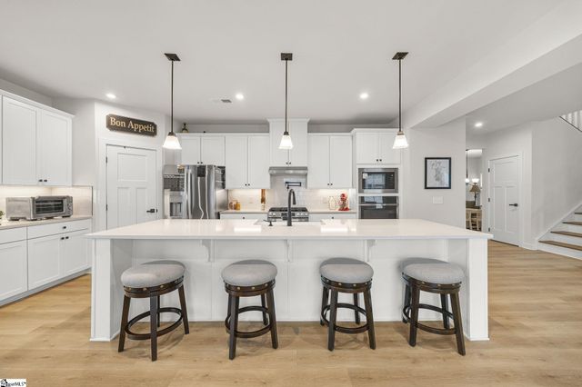 822 Lady Fern Drive, Woodruff, SC 29388
