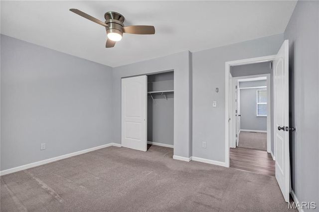 1371 McKelvey Road, Maryland Heights, MO 63043