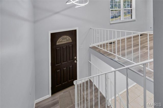 1371 McKelvey Road, Maryland Heights, MO 63043