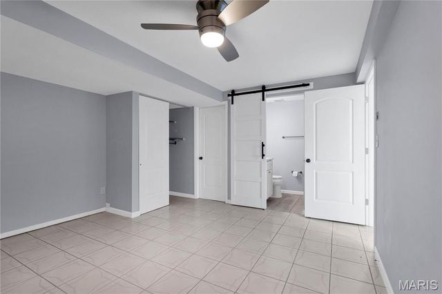 1371 McKelvey Road, Maryland Heights, MO 63043