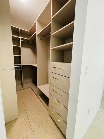 790 SW 107th Avenue 301, Pembroke Pines, FL 33025