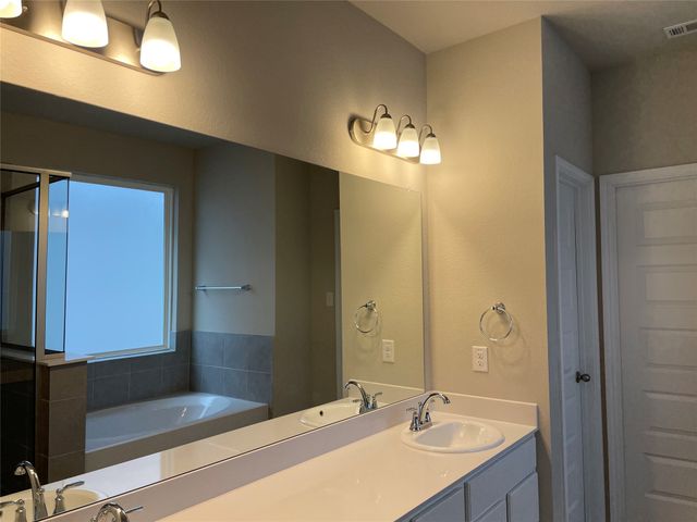6009 Pitcher Way, Providence Village, TX 76227