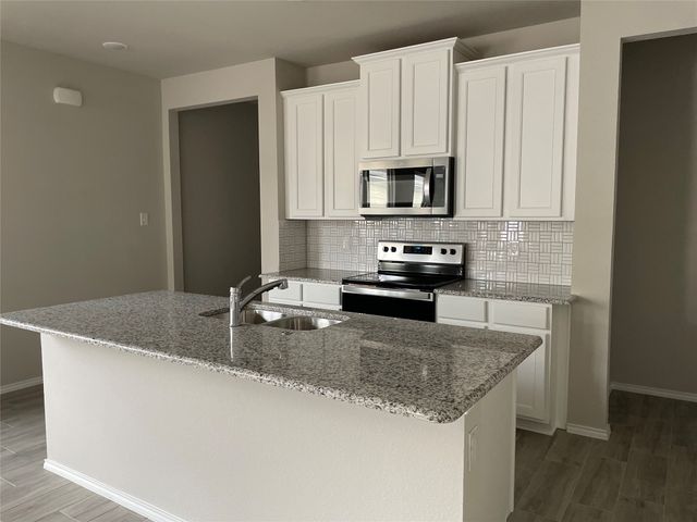6009 Pitcher Way, Providence Village, TX 76227
