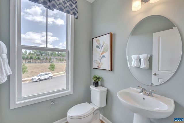 5003 DUNNAGAN DR, Crozet, VA 22932