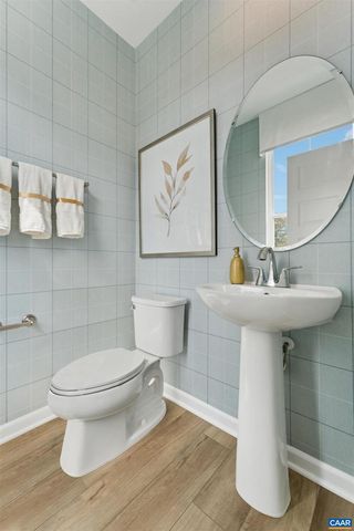 5003 DUNNAGAN DR, Crozet, VA 22932