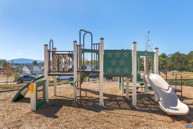 5003 DUNNAGAN DR, Crozet, VA 22932