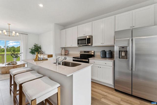 5003 DUNNAGAN DR, Crozet, VA 22932