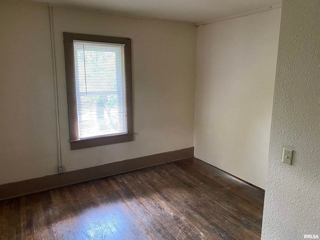 505 S Rawlings Street, Carbondale, IL 62901