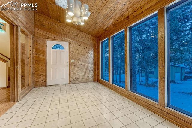 909 S West Street, Woodland Park, CO 80863