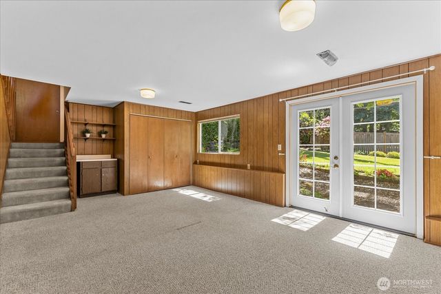 12109 SE 68th Place, Bellevue, WA 98006