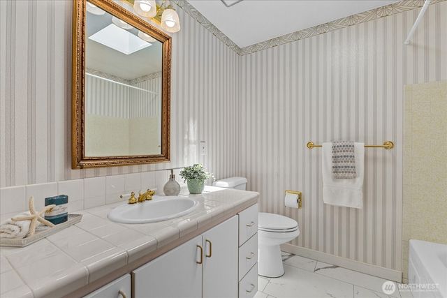 12109 SE 68th Place, Bellevue, WA 98006