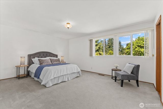 12109 SE 68th Place, Bellevue, WA 98006