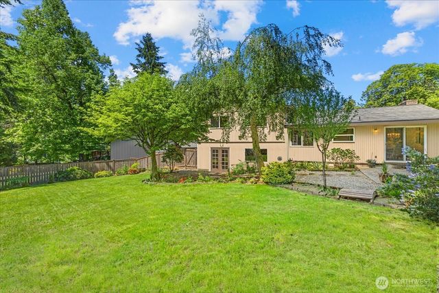 12109 SE 68th Place, Bellevue, WA 98006