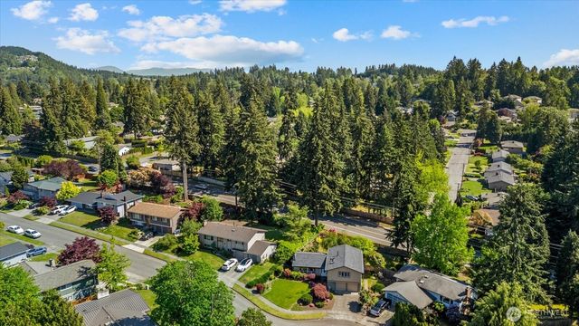 12109 SE 68th Place, Bellevue, WA 98006