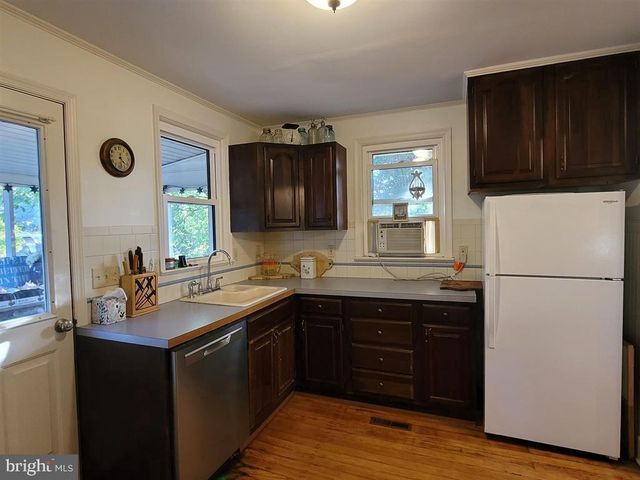 804 2ND ST, Somers Point, NJ 08244