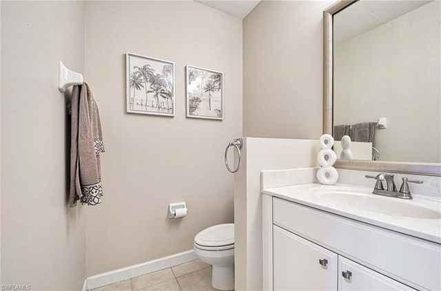 3035 Horizon LN 2206, Naples, FL 34109