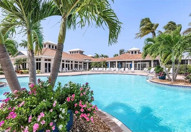 3035 Horizon LN 2206, Naples, FL 34109