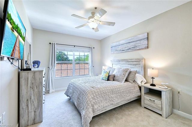 3035 Horizon LN 2206, Naples, FL 34109