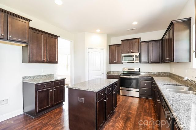 205 Taylors Creek Street, Mount Holly, NC 28120