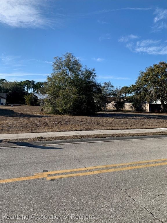 3827 Ponce De Leon Boulevard, Sebring, FL 33872