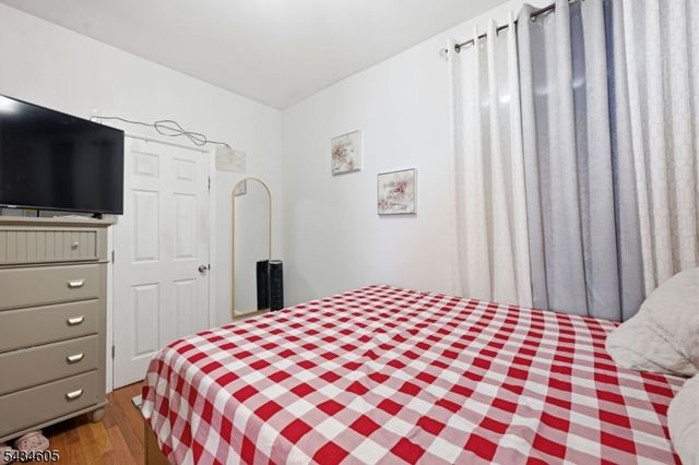 401 E 19Th St, Paterson City, NJ 07524