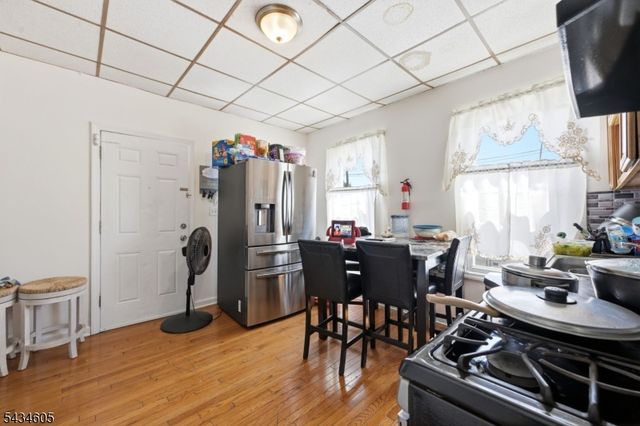 401 E 19Th St, Paterson City, NJ 07524